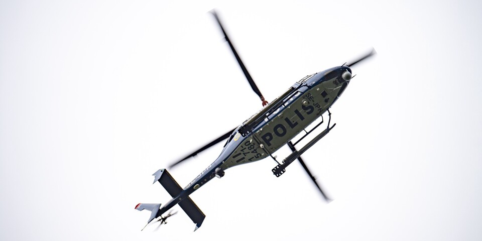 Polisinsats: Helikopter och patruller vid Immeln – mystiska personer flydde till ö