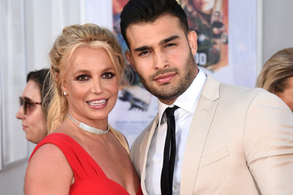 Britney Spears make Sam Asghari har lämnat in en ansökan om skilsmässa, uppger nyhetsbyrån AP. Arkivbild.