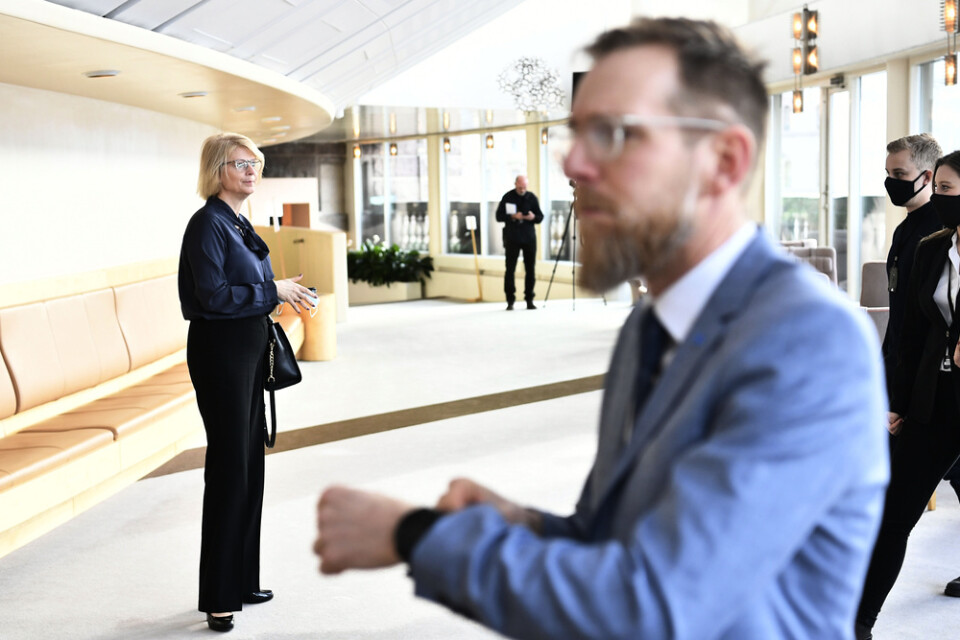 De ekonomisk-politisk talespersonerna Elisabeth Svantesson (M) och Jakob Forssmed (KD).