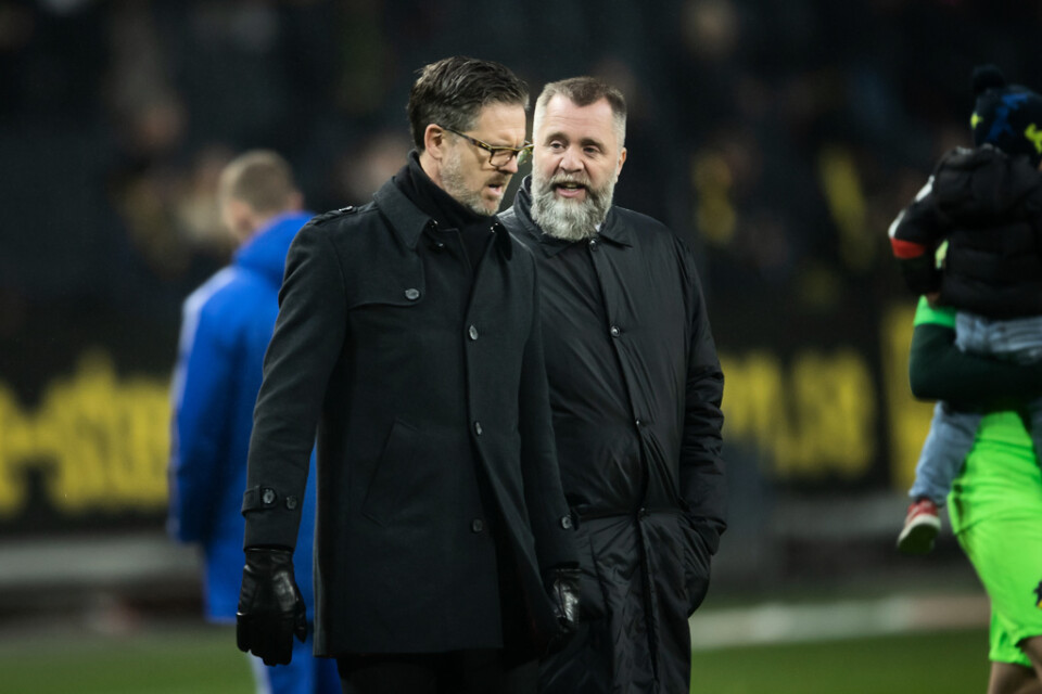Björn Wesström (höger) vad delaktig i beslutet att sparka Rikard Norling (vänster) från tränarposten i AIK. Arkivbild.