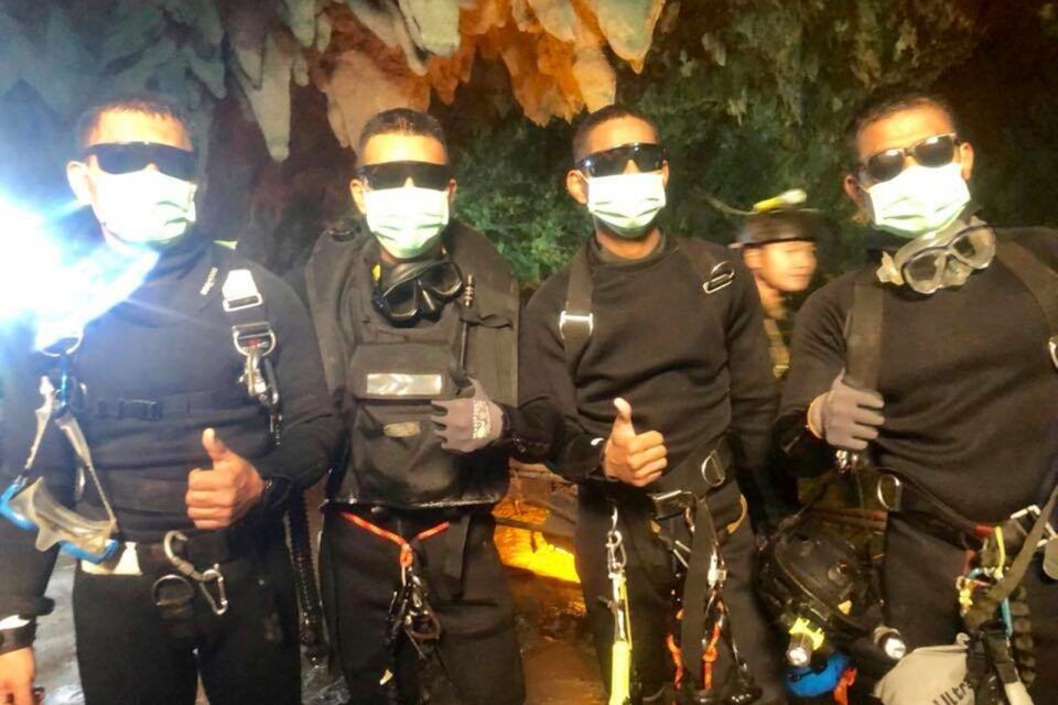De fyra sista thailändska marinsoldaterna som lämnade grottan efter den framgångsrika räddningsoperationen av tolv pojkar i ett fotbollslag och deras tränare.