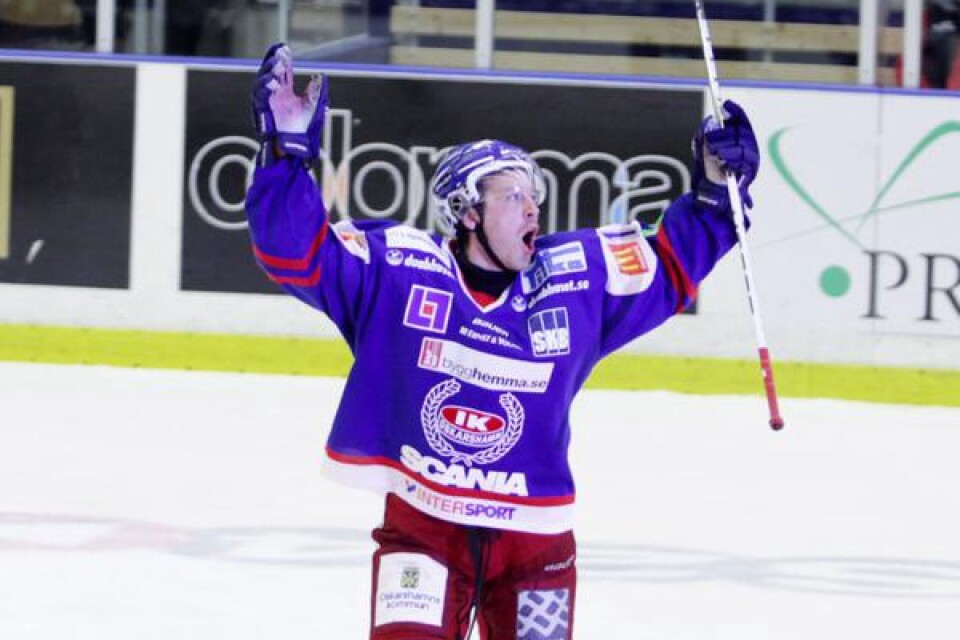 Stefan Gråhns gjorde två mål ? och dansade segerdans.