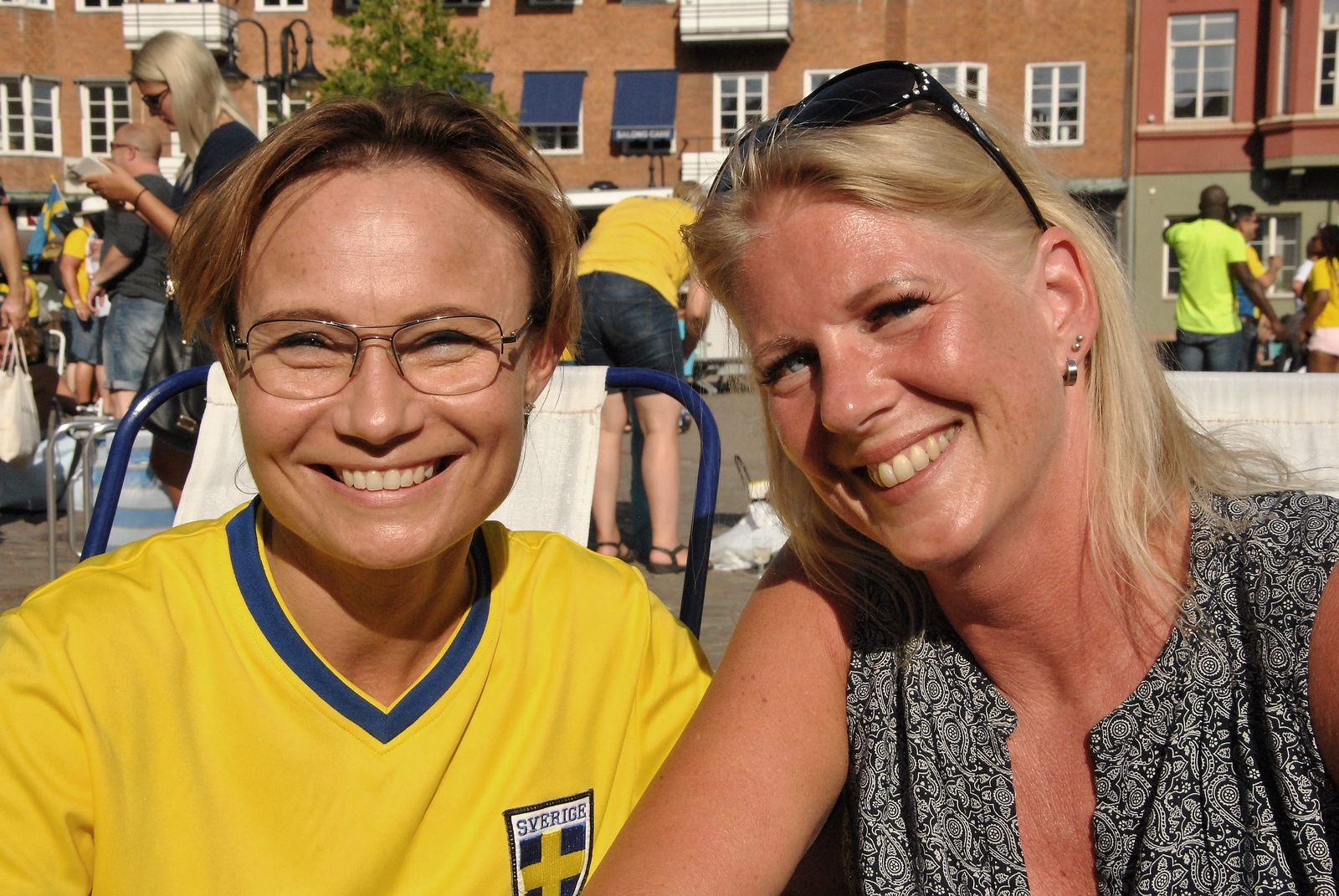 Moniqe Friberg, 45, och  Sara Håkansson, 46, var glada och nöjda med upplevelsen, trots förlusten.
foto: bella Bryngelson