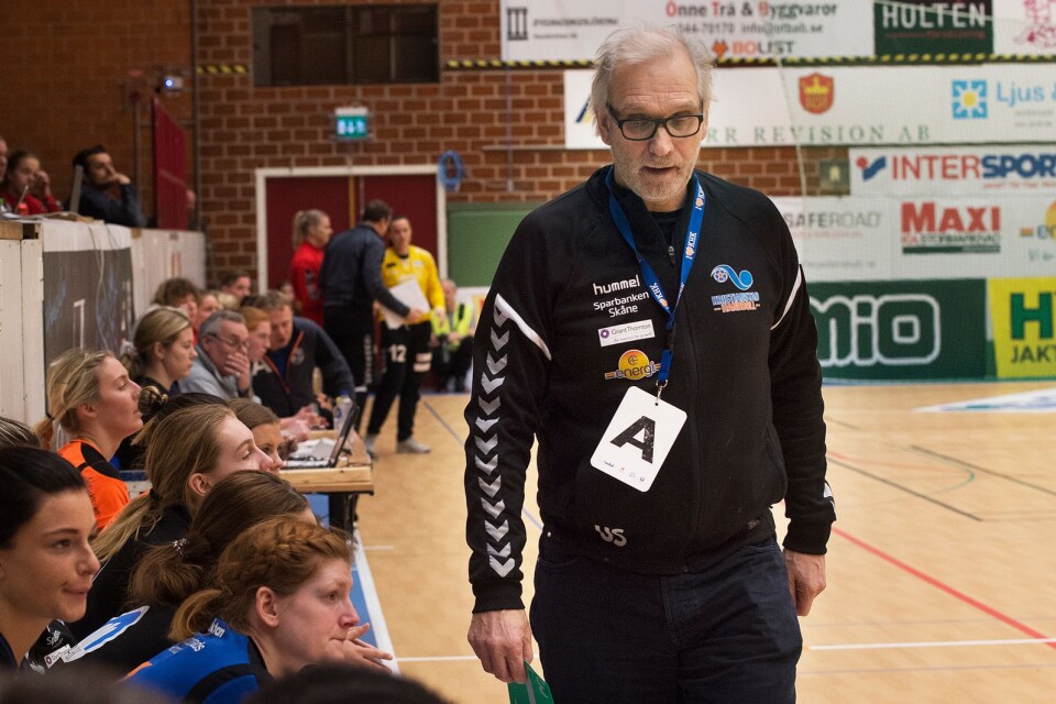 KHK-tränaren Ulf Schefvert får ett nytt alternativ på högersex.