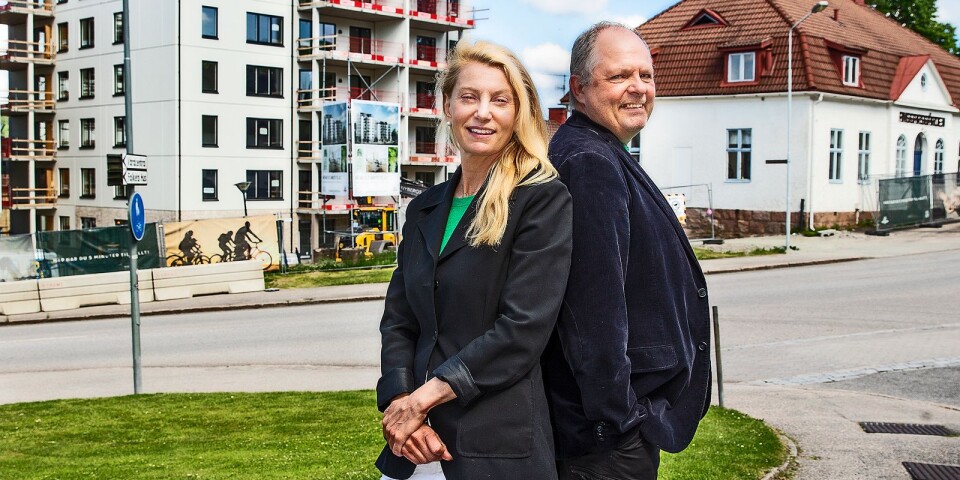 Motljus från Villastaden in mot stan. MP:s Kerstin Berggren och Ingemar Basth fick istället ta position i centrum. ”Linden är ett avskräckande exempel på stadsutveckling”, menar partiet.