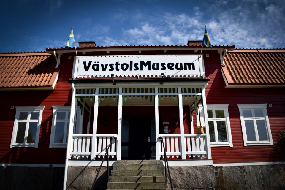 Huset där Vävstolsmuseet i Glimåkra finns är från 1915. Museet öppnades 1995.