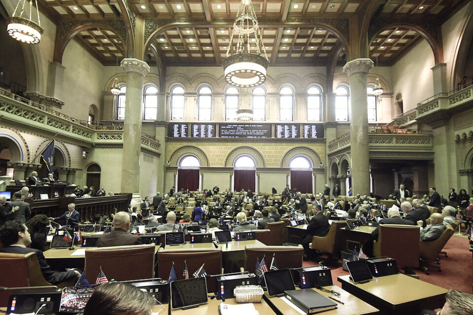 Ledamöter i New Yorks lagstiftande församling godkände lagen som gör att delstatens skattemyndighet att utlämna information till kongressen.