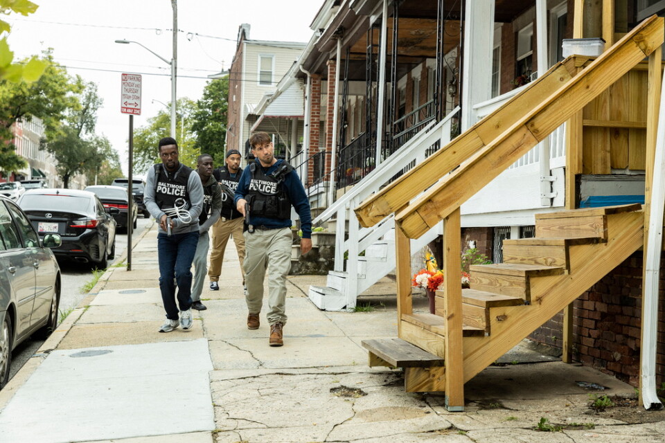 Jon Bernthal spelar korrupt Baltimore-snut i "We own this city". Pressbild.