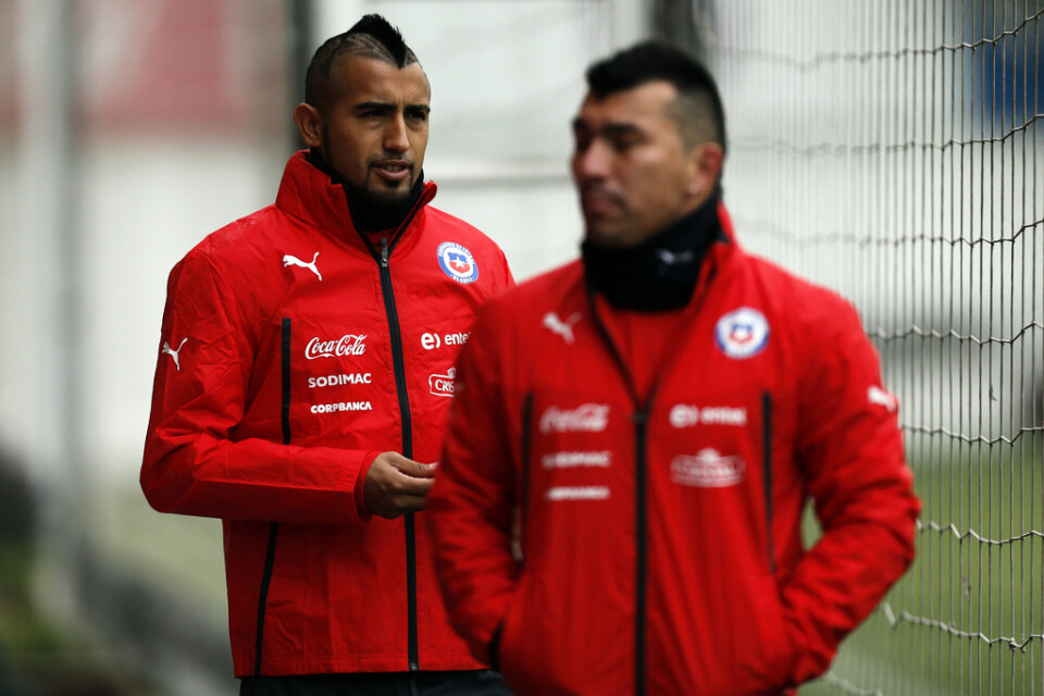 Arturo Vidal och Gary Medel har tillsammans med de andra chilenska landslagsspelarna bestämt sig för att ställa in den planerade träningslandskampen borta mot Peru nästa vecka. Arkivbild.