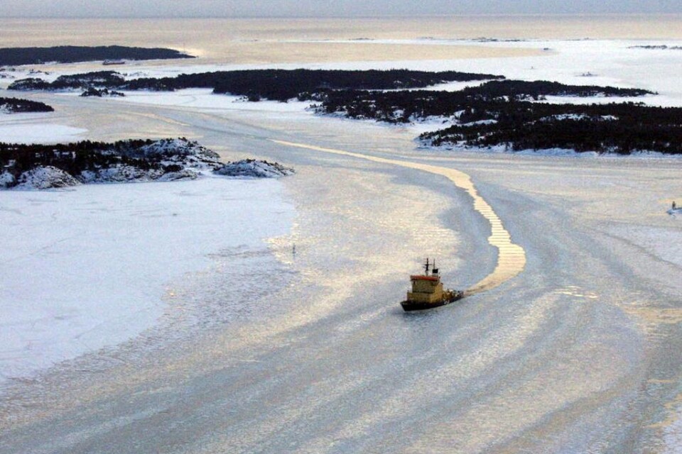 Isvintern började sent, slutade tidigt och ledde till ovanligt få isbrytarinsatser, rapporterar Piteå-Tidningen. \"Det är den lindrigaste vi någonsin haft\", uppger Ulf Gullne på Sjöfartsverkets isbrytarledning i ett pressmeddelande. En normal vinter sta