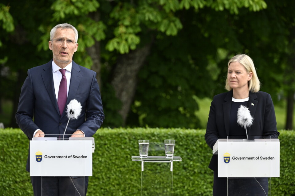 Sveriges Natoansökan har haft stor påverkan på bilden av Sverige utomlands, enligt Svenska institutet. På bilden syns tidigare statsminister Magdalena Andersson (S) och Natos generalsekreterare Jens Stoltenberg under ett möte på Harpsund i juni i fjol.