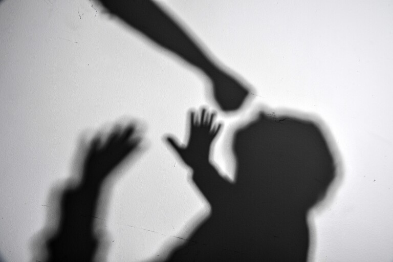 Brott: Barnbarn misshandlade sin farmor: ”Jag är ju oberäknelig”