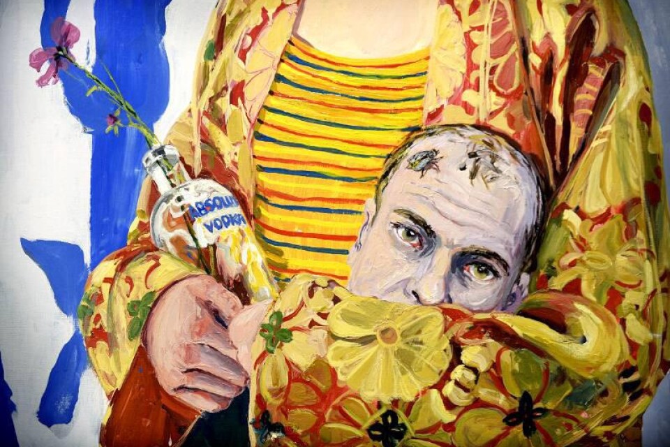 En del av Linn Fernströms bidrag, ett självporträtt där hon har flaskan i ena handen och huvudet av sin tidigare konstlärare Dan Wolgers i andra.