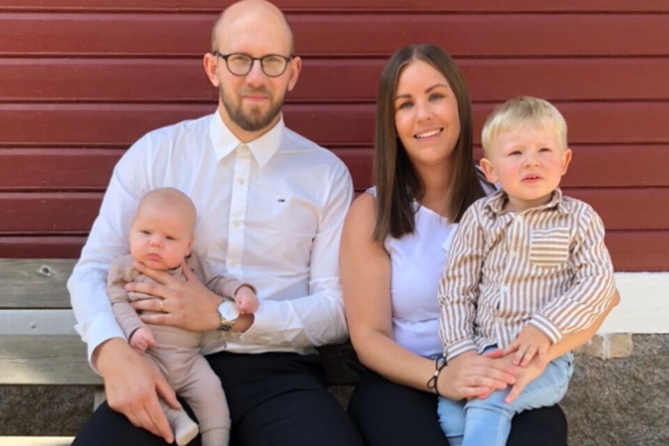 Amanda Olsson och Fredrik Johansson, Ölvingstorp, Ljungbyholm, fick den 29 juni en son som heter Tage. Vikt 4094 g, längd 54 cm. Syskon: Oskar.