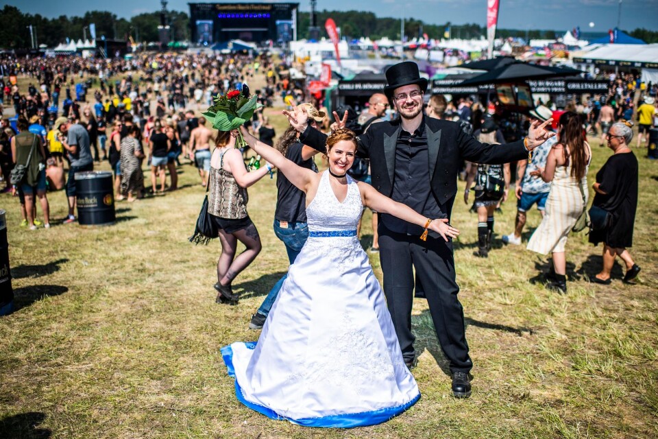 Valeria Buenrostro - Leiter och Anders Lagerfjär var första paret att gifta sig på årets Sweden rock.