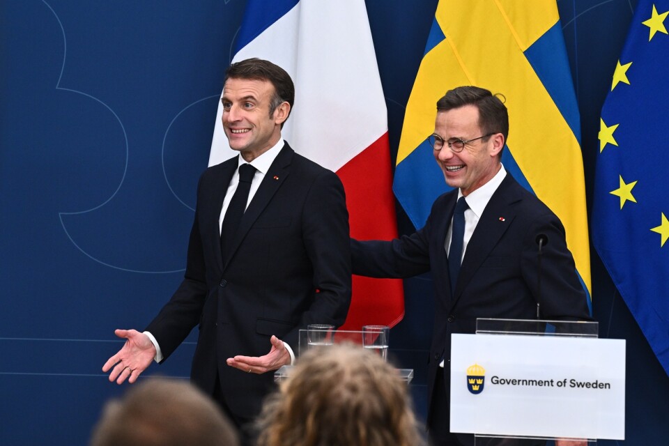 Frankrikes president Emmanuel Macron och statsminister Ulf Kristersson vid en pressträff efter överläggningar på Rosenbad.