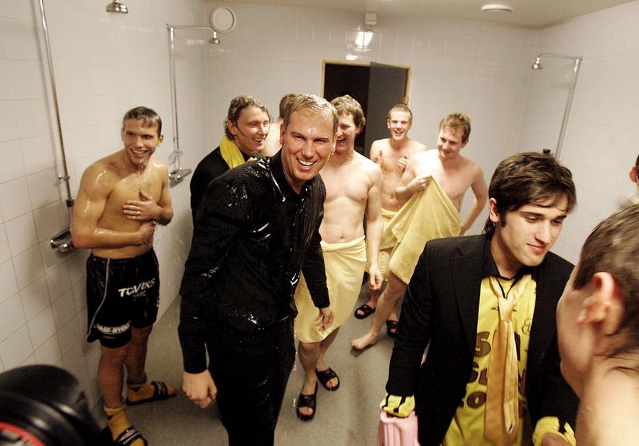 2006: Guldfirande i duschen.