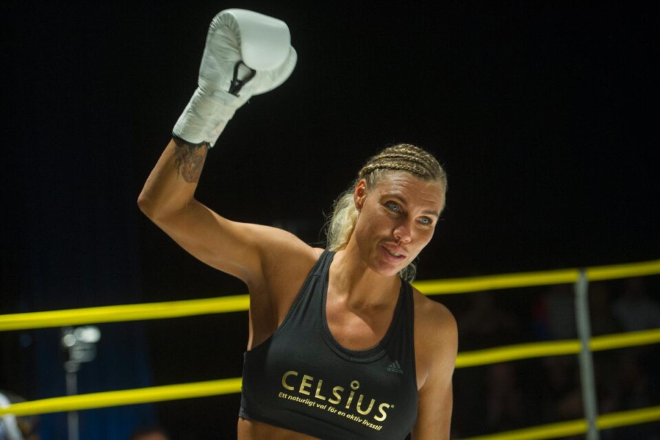 På nationaldagen den 6 juni går proffboxaren Mikaela Laurén en ny match för att försvara sin WBA-titel. I augusti är hon i Kalmar och blir en av de stora profilerna i kanalsimningen. Foto: Leif Jansson/TT