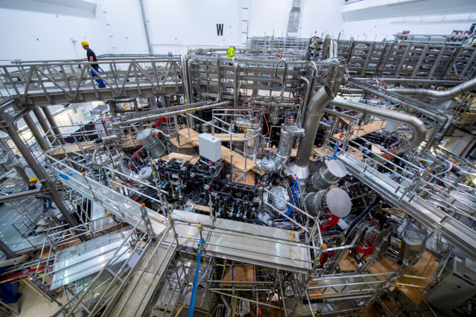 Europeisk forskning för att utveckla fusionsenergianläggningar pågår vid "Wendelstein 7-X" på Max Planck-institutet i Greifswald, Tyskland. Arkirvbild