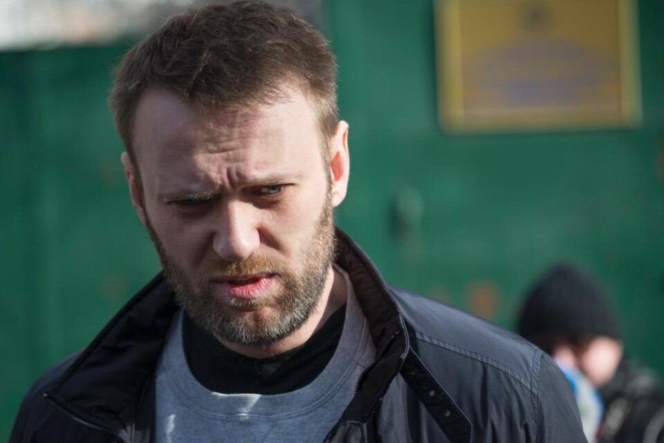 Den ryske antikorruptionsaktivisten Aleksej Navalnyj har släppts ur fängelse, efter att ha avtjänat ett 15 dagar långt straff för att ha delat ut flygblad om en planerad demonstration. Navalnyj skulle - tillsammans med Boris Nemtsov, som mördades för en