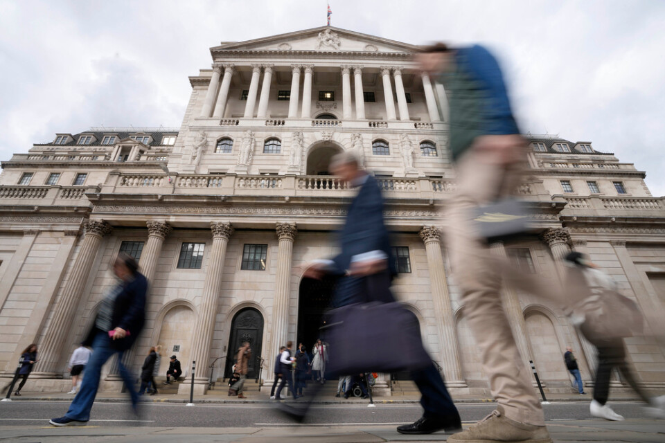 Bank of England utvidgar sitt stödköpsprogram för att trycka ned skenande räntor på brittiska statspapper. Arkivbild