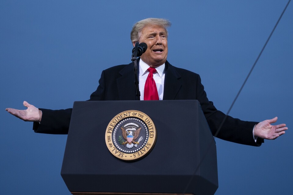 USA:s president Donald Trump under sitt kampanjmöte i Fayetteville, North Carolina på lördagen.