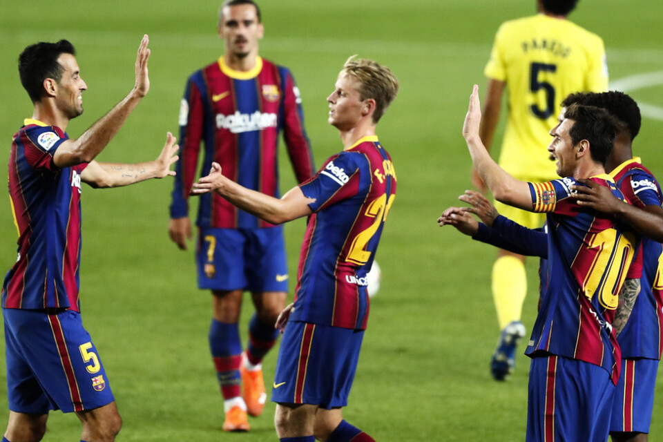 Det var åter glada miner hos Lionel Messi när Barcelona vann mot Villarreal med 4–0 i ligapremiären.