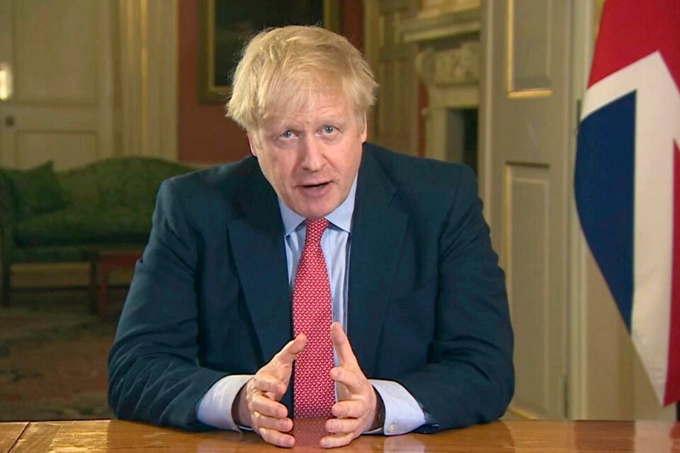 Storbritannien premiärminister Boris Johnson vände sig direkt till britterna i ett direktsänt tv-tal och förklarade varför han i praktiken inför utegångsförbud.