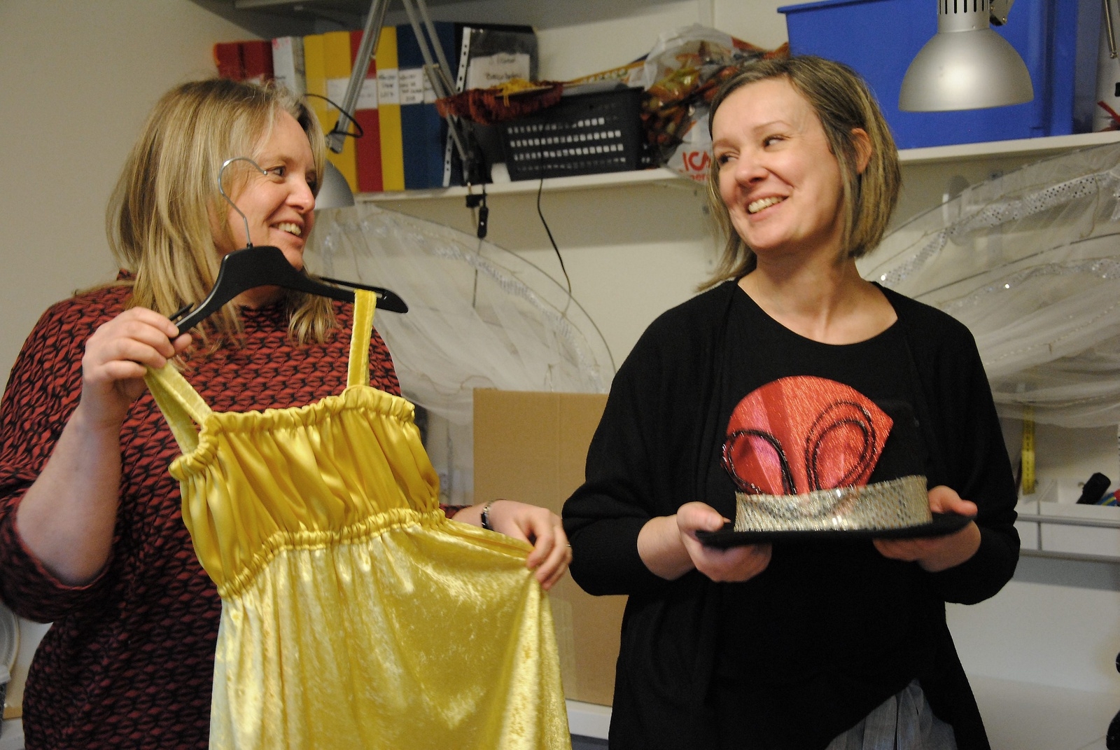 Att ha kul och kunna samarbeta bra är viktigt för Annette Weréen och Joanna Idström. 
							                   FOTO: SUSANNE GÄRE