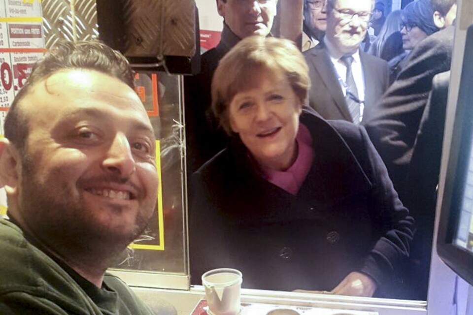 Angela Merkel smet ut från ett EU-toppmöte 2016 för att köpa pommes frites.