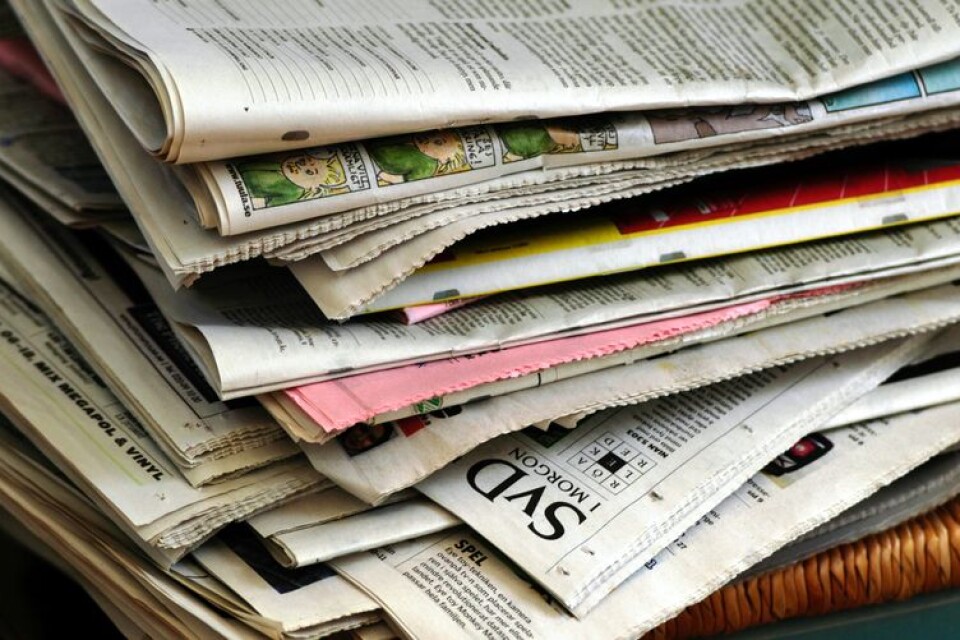 Papperstidningshögarna blir allt färre och tunnare. Förra året minskade den totala upplagan av prenumererade papperstidningar med sex procent.