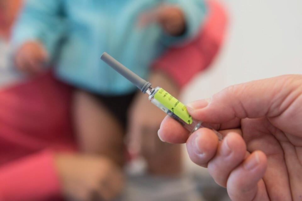 Fler låter vaccinera sina barn mot TBE. Nu vill tre Skånska föreningar att skyddet ska ingå i det allmänna vaccinationsprogrammet.