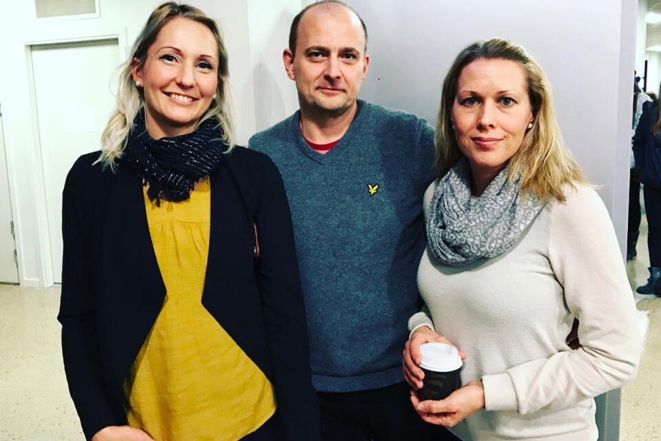 Josefin Engelholm, Pierre Ulbratt och Elinor Ulfbratt besökte matchen. Foto: Emma Koivisto