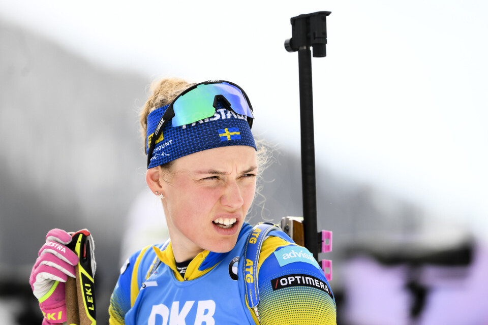 Hanna Öberg inleder jakten uppåt i resultatlistan från sin 18:e plats.