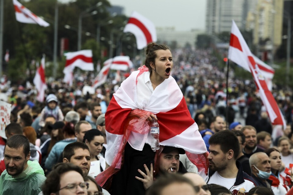 Över 100|000 människor demonstrerade i protest mot regimen i Belarus på söndagen.