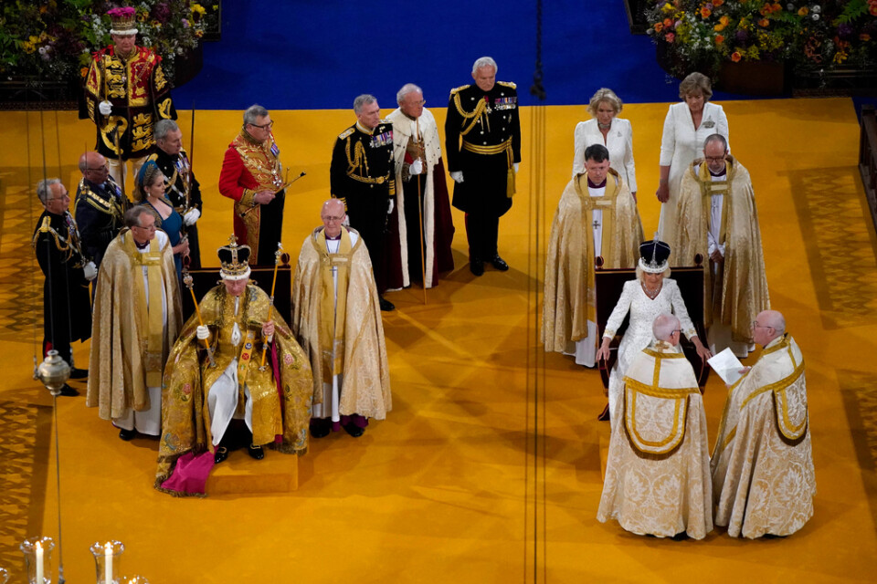 Kung Charles och drottning Camilla vid kröningen.