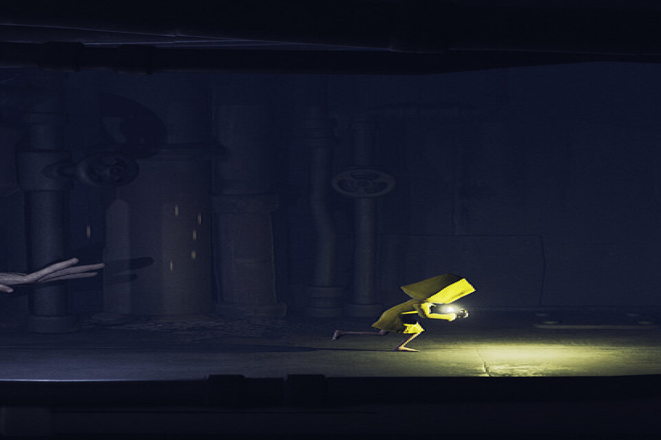 I mobilspelet "Very little nightmares" ska spelaren hjälpa karaktären Six att hålla sig vid liv. Bild av Six från konsolspelet "Little nightmares". Arkivbild.