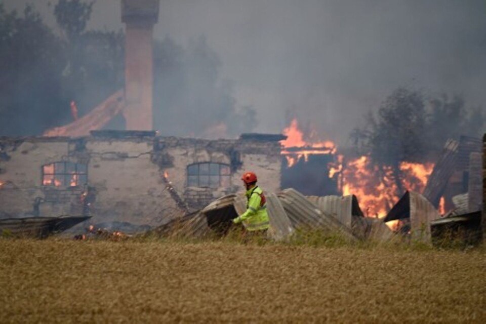 En gård med flera byggnader i Nosaby brann ner natten till den 31 juli.