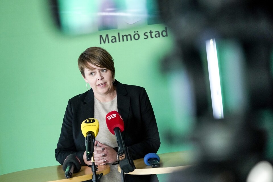 Katrin Stjernfeldt Jammeh, kommunstyrelsens ordförande och finanskommunalråd i Malmö, kommenterar danskarnas besked om gränsen på en pressträff under fredagen.