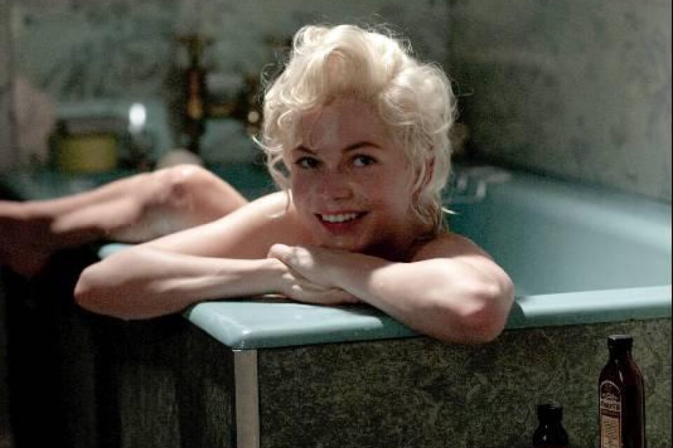 Kaotisk filminspelning. Marilyn Monroe åkte till England 1956 för att filma med Laurence Olivier. Det blev två divor för mycket. Michelle Williams vann i måndags en Golden Globe för sin gestaltning av Monroe. Foto: Laurence Cendrowicz/ScanBox