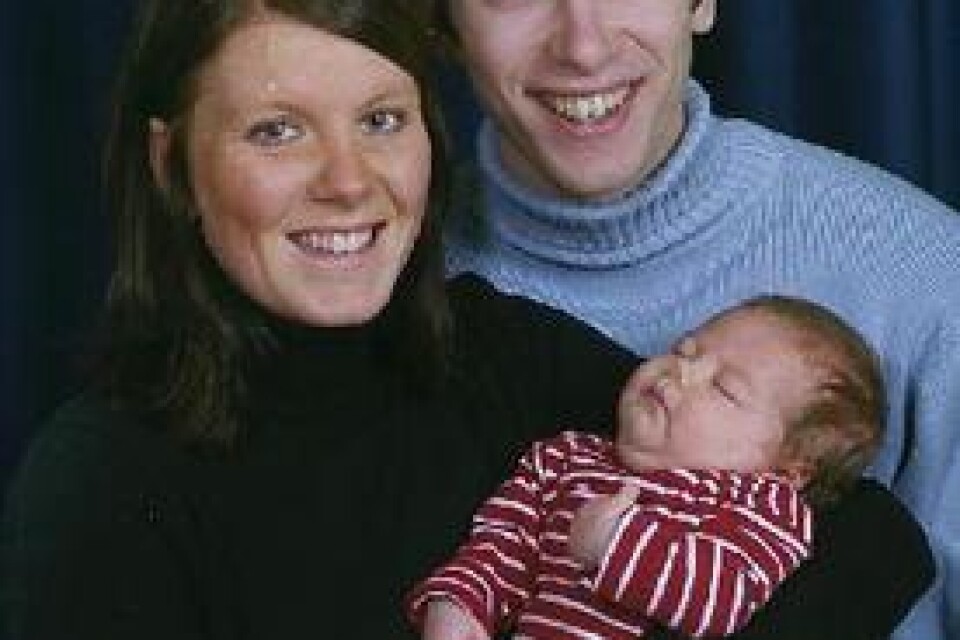 Camilla Persson och Mattias Håkansson, Kristianstad, fick dottern Olivia den 7 november. Hon vägde 3040 g och var 48 cm lång.