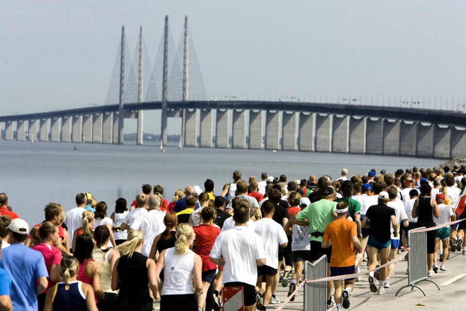 2006: Broloppet på Öresundsbron genomfördes med 8400 löpare från 37 länder. Arkivbild.