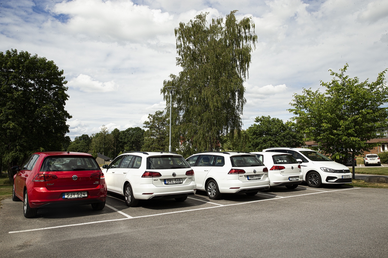Under nästan ett helt decennium har UEAB köpt över 250 fordon till Ulricehamns kommuns verksamheter utan att göra korrekta upphandlingar.
