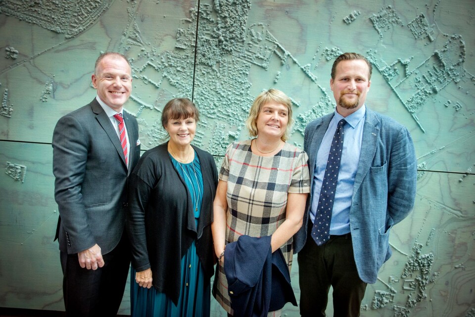 Gilbert Tribo (L), Birgitta Södertun (KD), Birte Sandberg (C) och Carl Johan Sonesson (M) vill skapa ett borgerligt minoritetsstyre i Region Skåne.