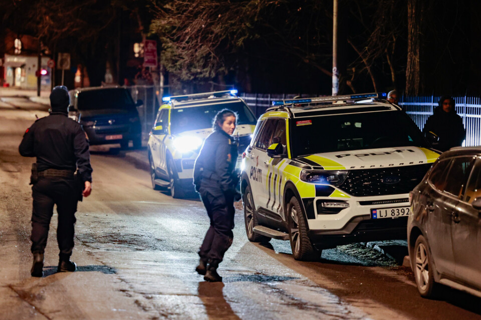 Politi i Oslo på plats i Tøyen, ett av de utpekade områdena i Oslo.