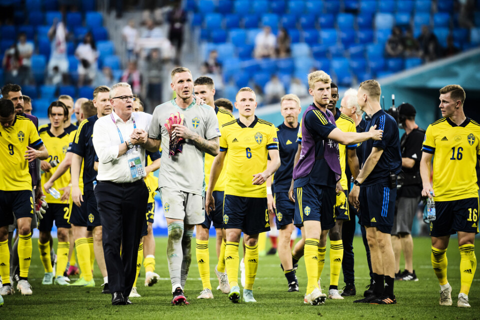 Fotbollslandslaget efter segern över Polen som ger klirr i förbundets kassa.