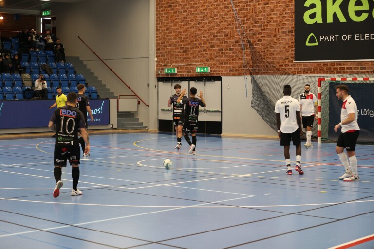 FC Kalmar i serieledning efter överkörningen