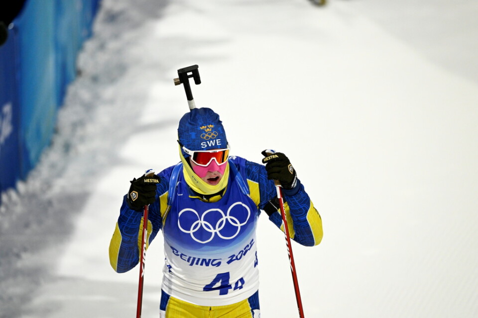 Sebastian Samuelsson orkade inte hänga på toppnationerna på slutrundan och Sverige slutade fyra i OS-premiären.