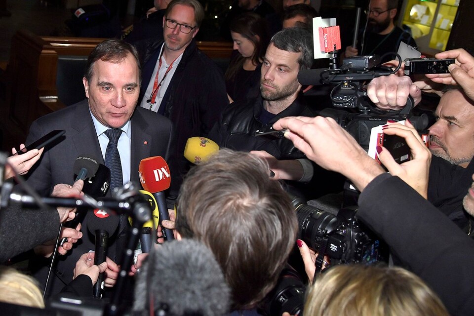 Stefan Löfven pressades av pressen efter torsdagens möte med talmannen. Under fredagen kom beskedet att det finns en överenskommelse som om den antas av C och L ger Löfven möjligheten att i riksdagen röstas fram som statsminister.