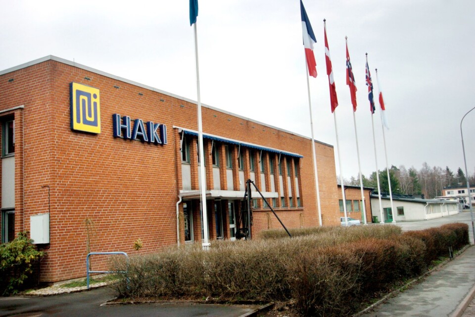 Haki, grundat 1956, har huvudkontor och produktion i Sibbhult.